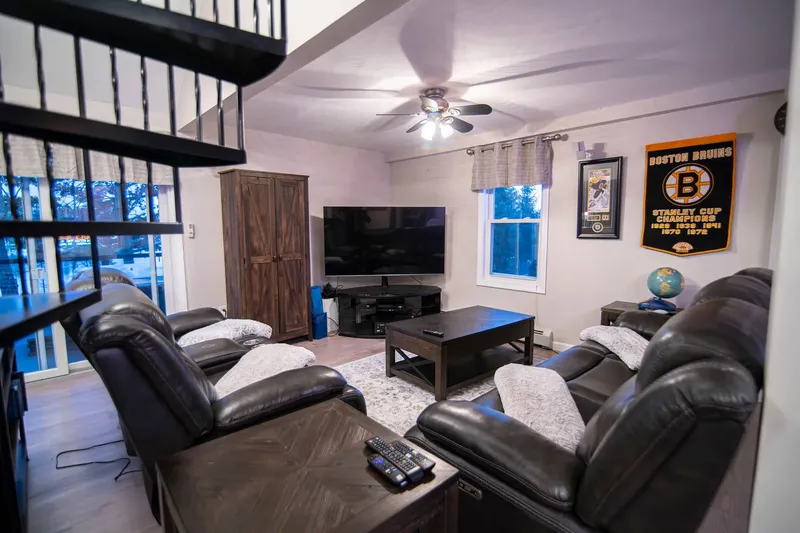 Interior gathering space at Sunrise Beach Escape